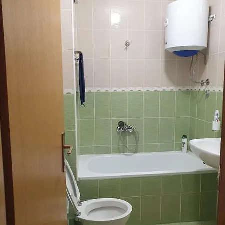 Apartman Kala شقة *